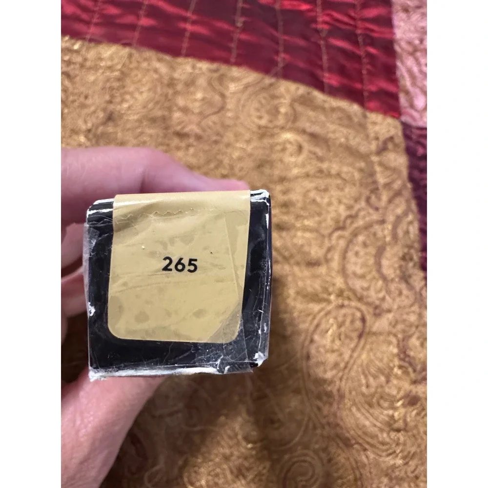 Fenty Beauty Pro Filt'r Soft Matte‎ Longwear Foundation Shade 265 Medium Warn